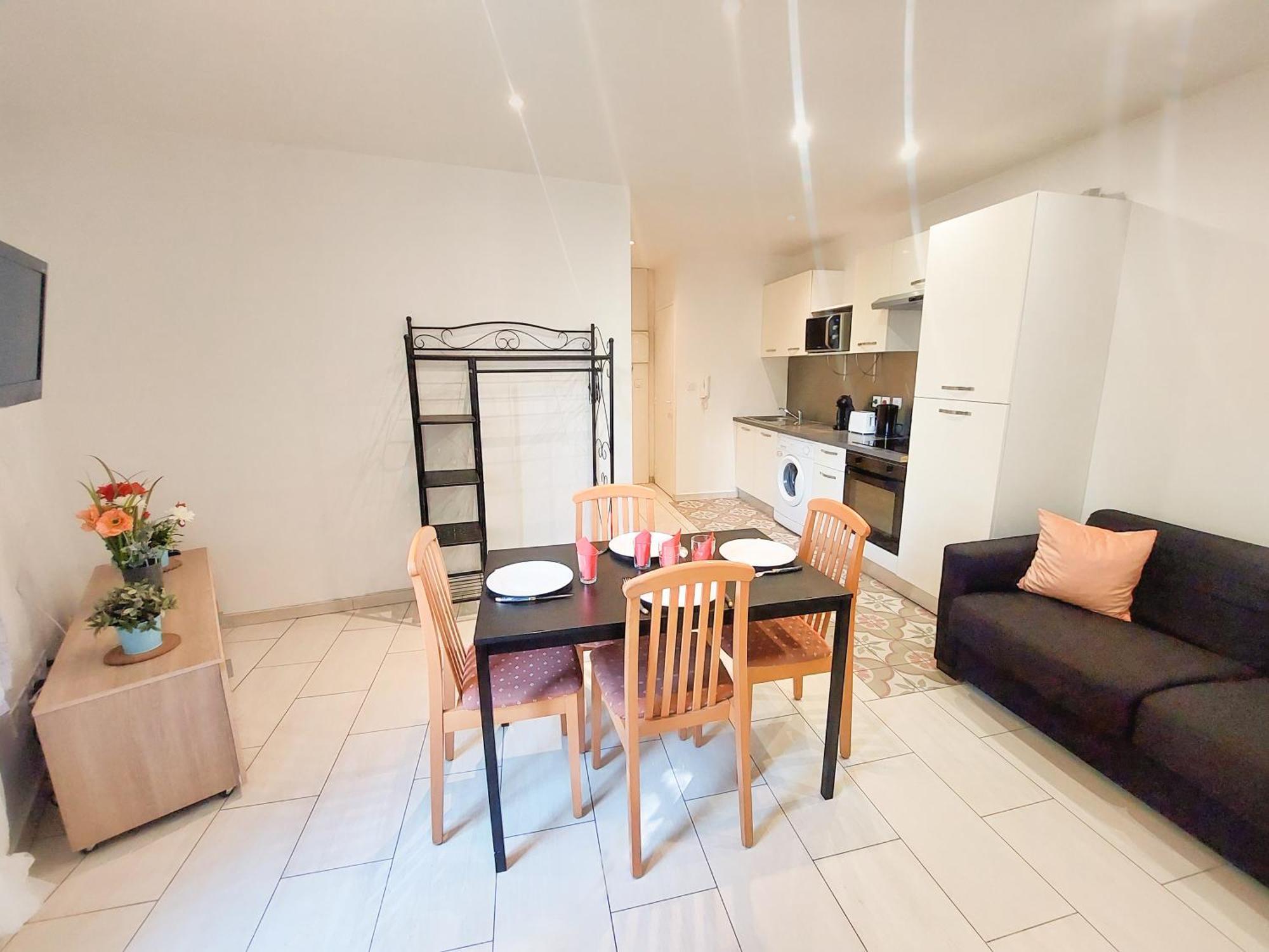 Charmant Appartement Pres Du Marche, Gare Et Port A 5Mn Tolón Exterior foto